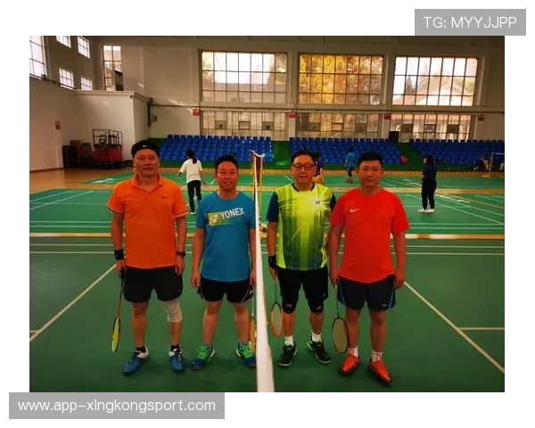 武汉羽毛球队的训练与比赛状态全解析助力羽毛球巨献的背后故事 武汉羽毛球队的训练与比赛状态全解析助力羽毛球巨献的背后故事