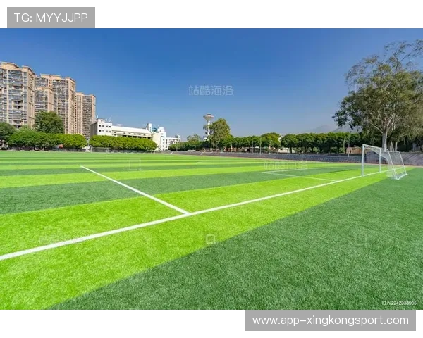 吴芳的足球人生：从草地到绿茵场的深度对话与成长之路